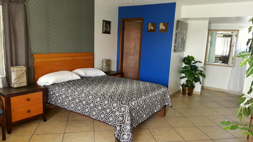 Lago Motor Inn Лейк-Ворт Екстер'єр фото