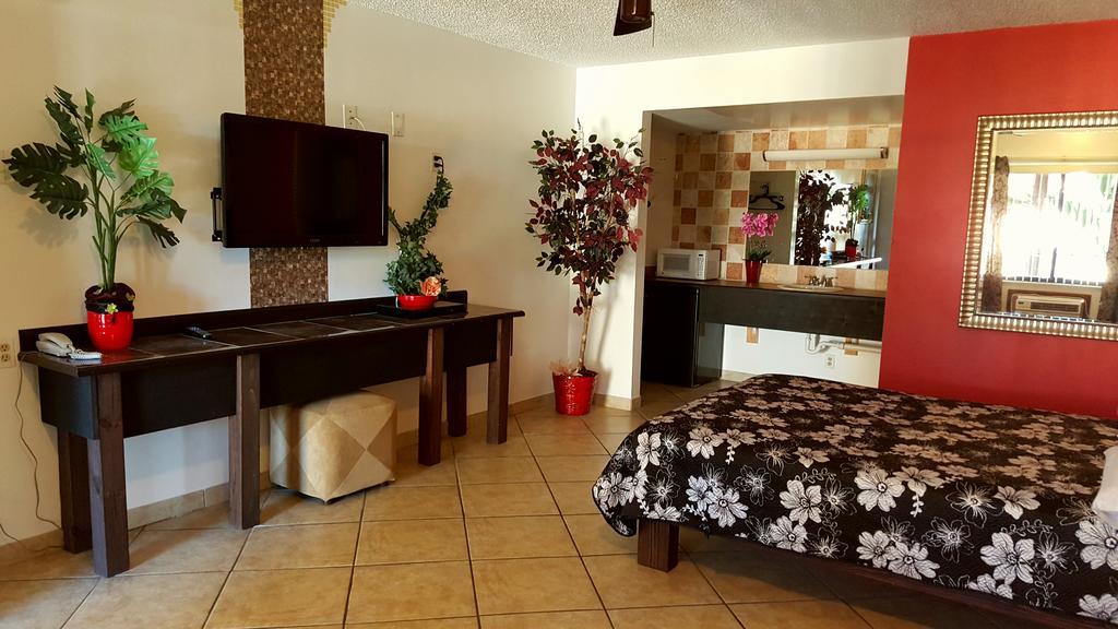 Lago Motor Inn Лейк-Ворт Екстер'єр фото
